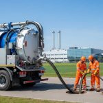 Hút bể phốt công nghiệp – Tại sao xí nghiệp và nhà máy cần quan tâm?